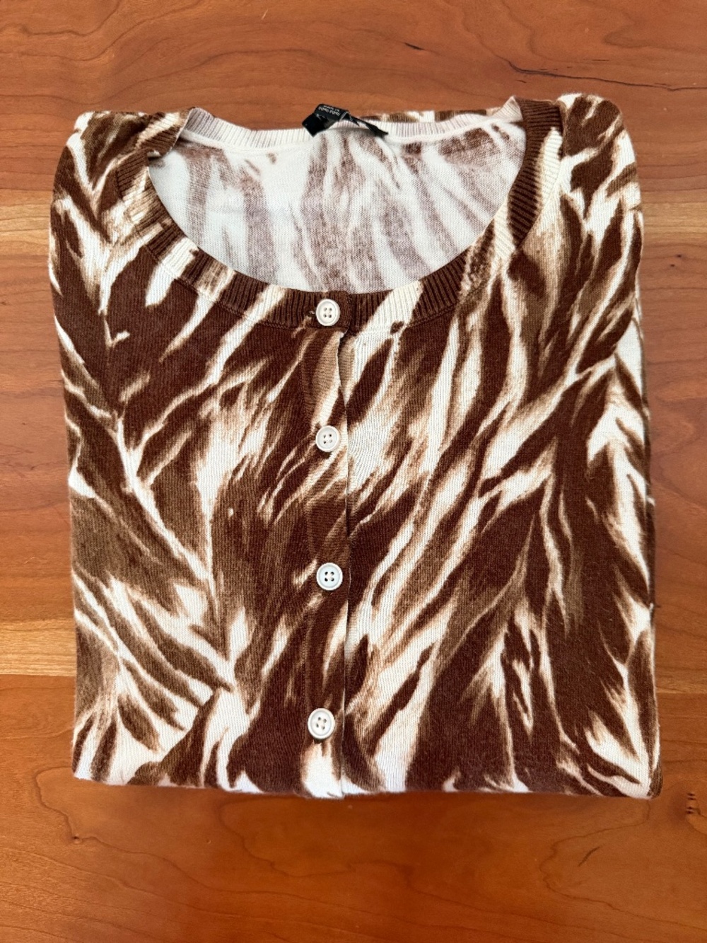 TALBOTS SIZE M BROWN ANIMAL PRINT CARDIGAN